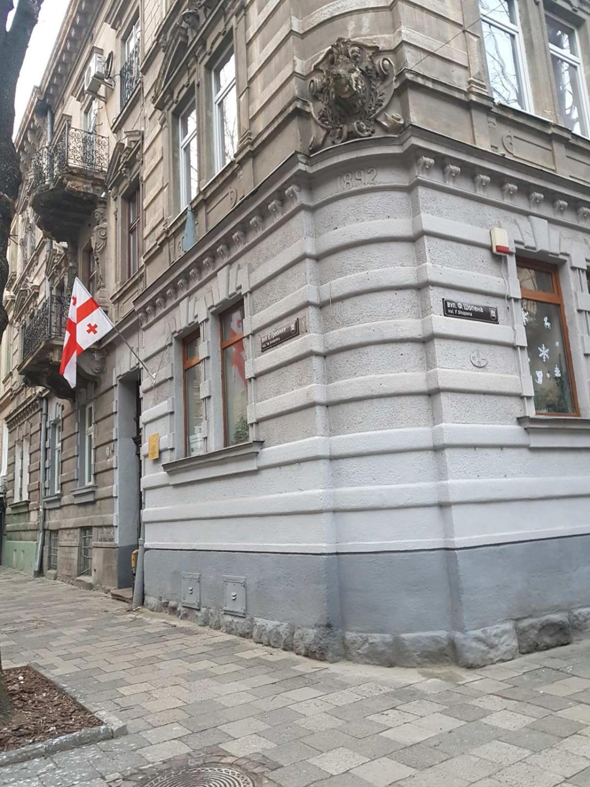 Apartments Near Rynok Square On Staroyevreyska And Fedorova Streets Лвив Стая снимка